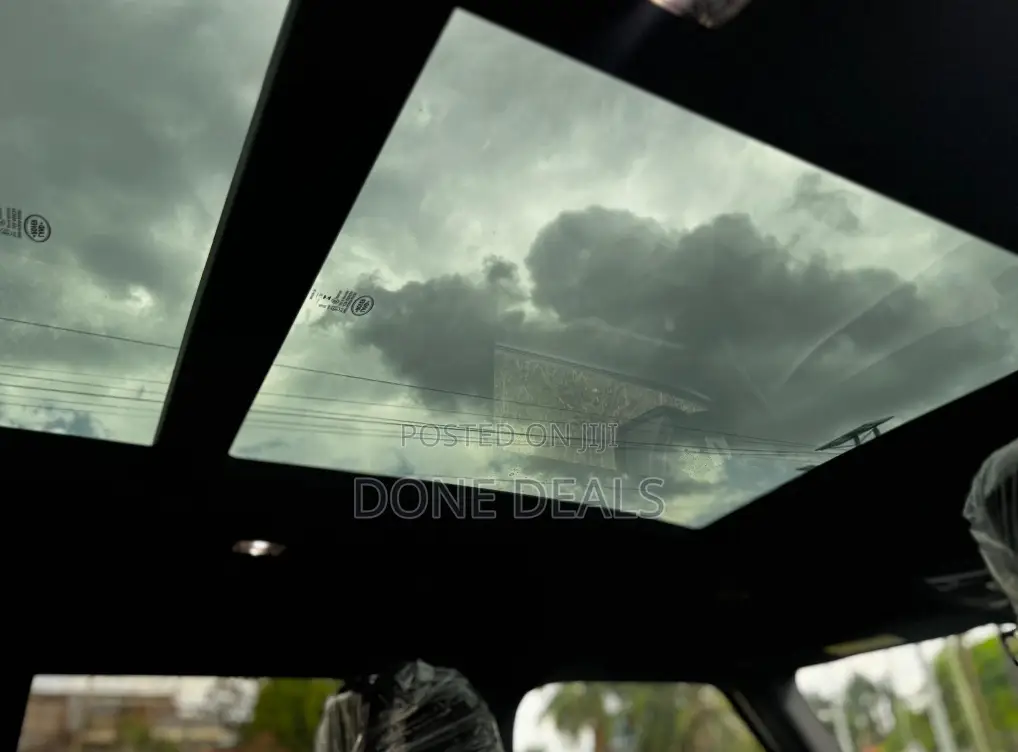 Land Rover Defender 2023 Gray