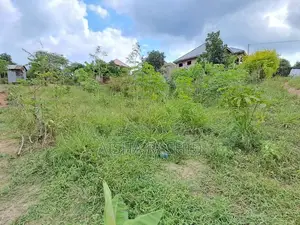Kiwanja Kwa Ajili Ya Makazi