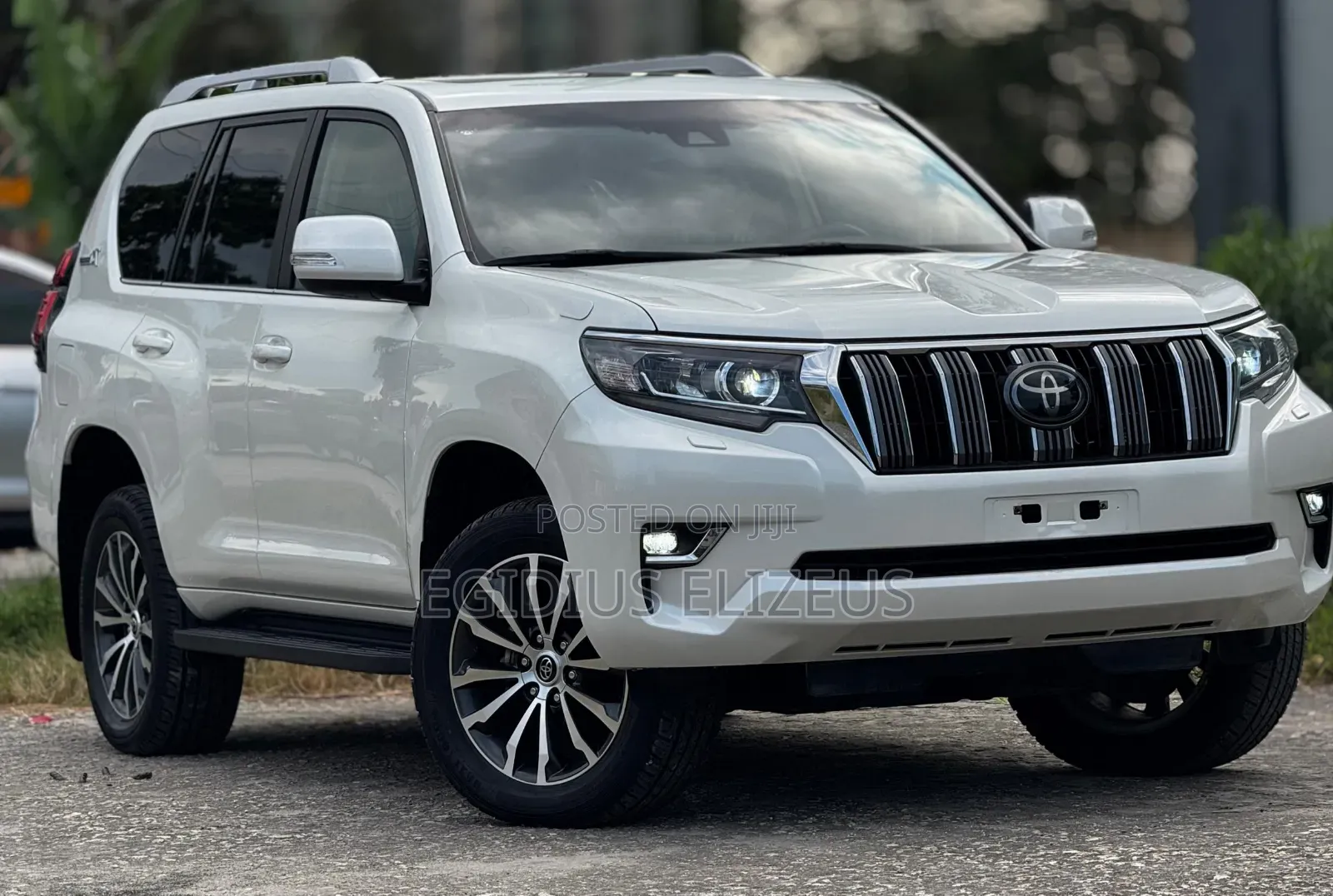Toyota Land Cruiser Prado 2022 White