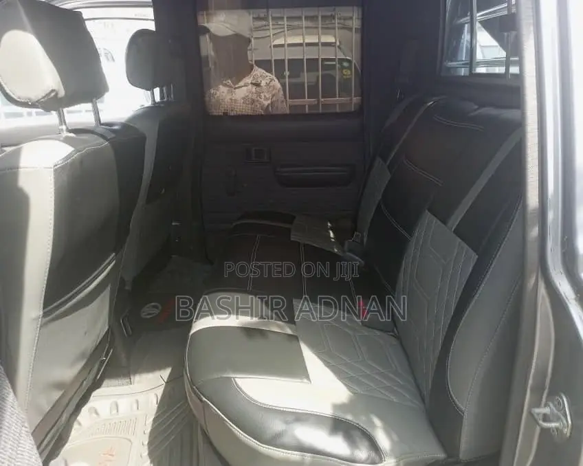 Toyota Hilux 1994 Gray
