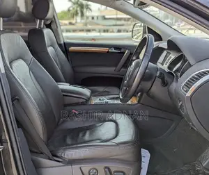Audi Q7 2012 Black