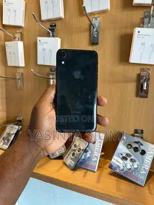 Apple iPhone XR 64 GB Black