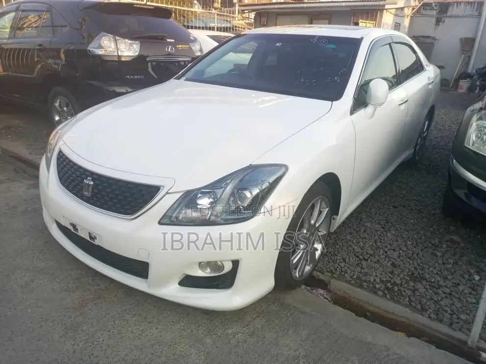 Toyota Crown 2009 Pearl