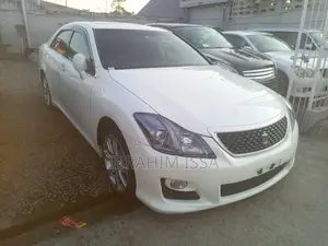Toyota Crown 2009 Pearl