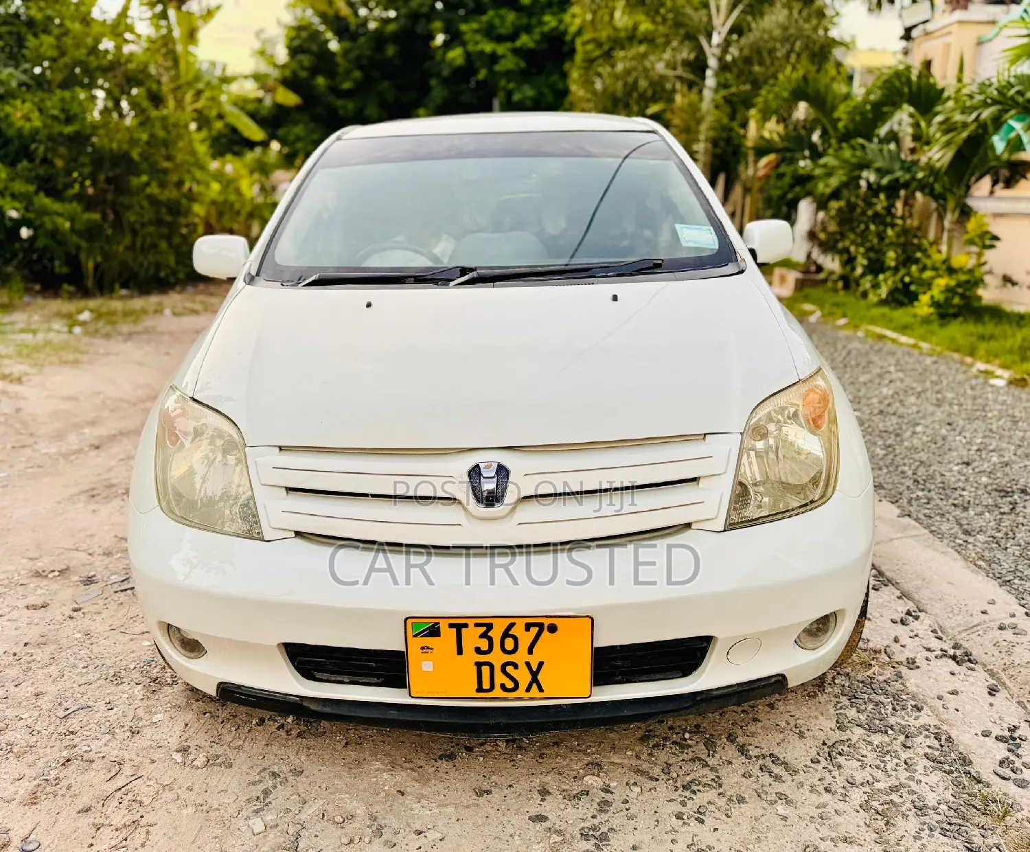 Toyota IST 2004 White