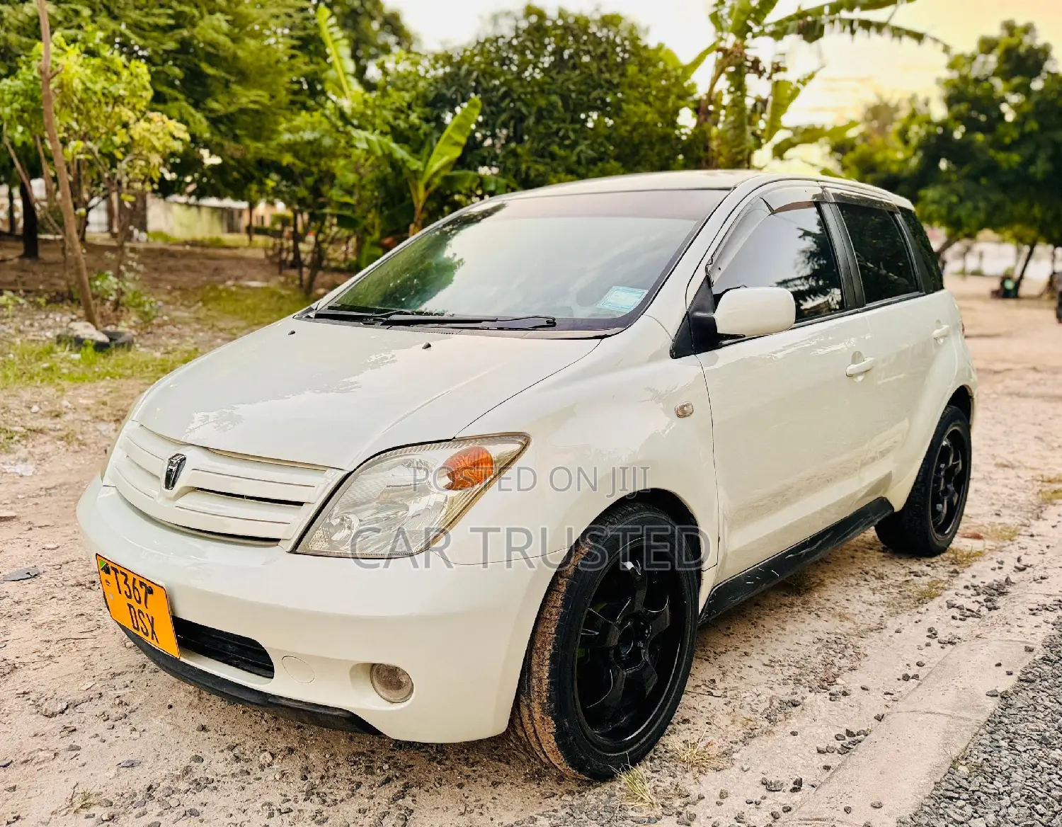 Toyota IST 2004 White