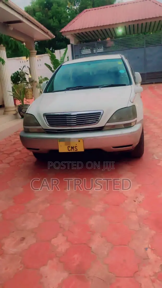 Toyota Harrier 2.4 2004 White