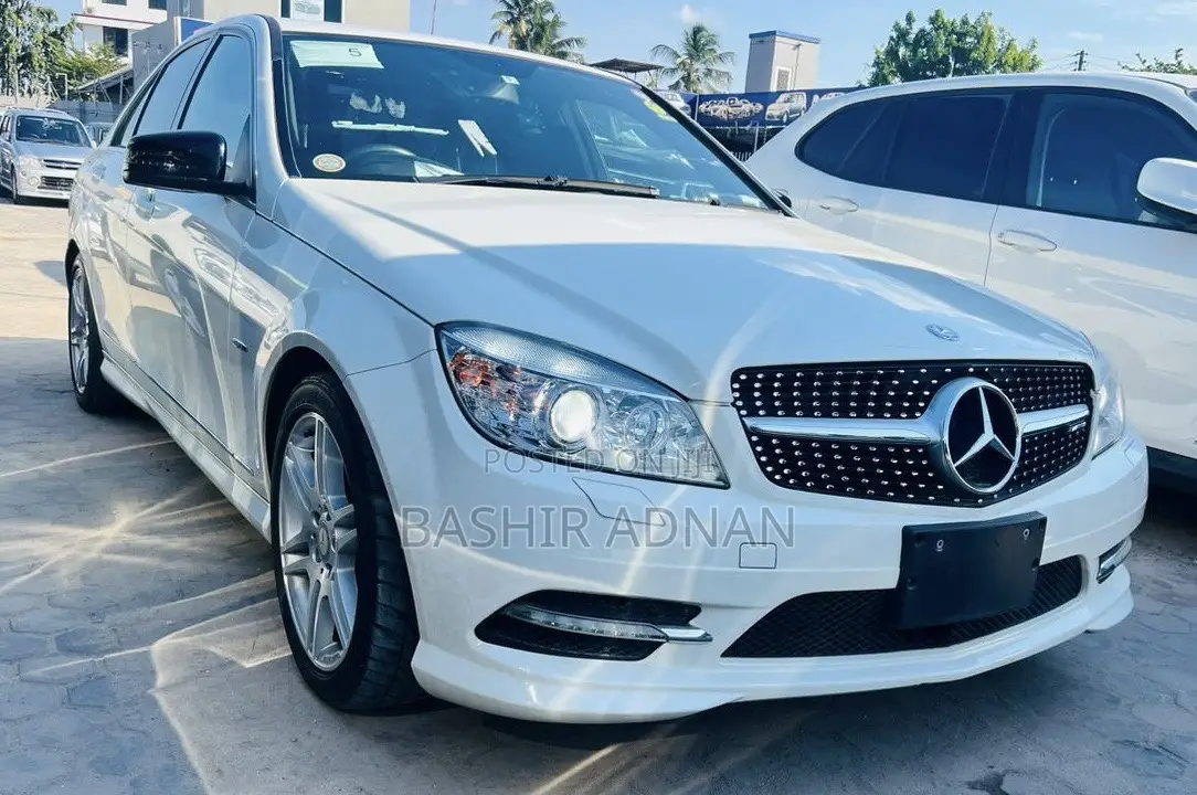 Mercedes-Benz C200 2012 White