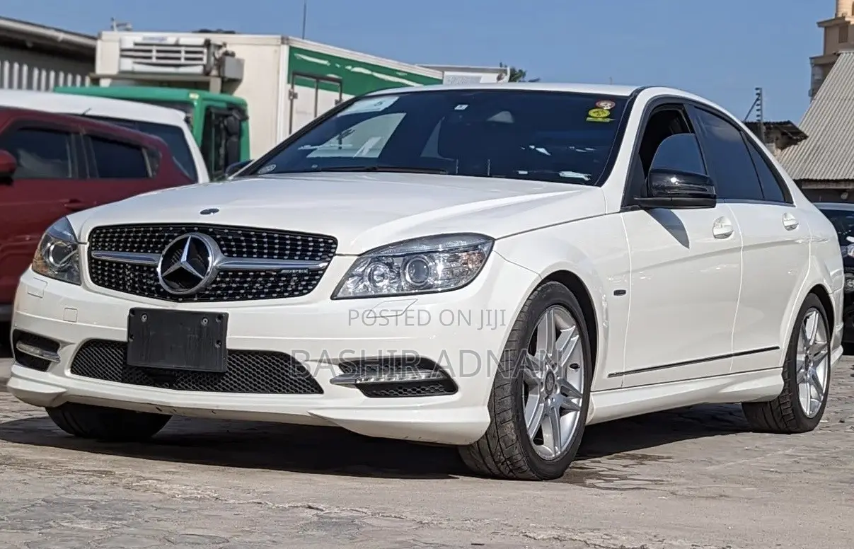 Mercedes-Benz C200 2012 White