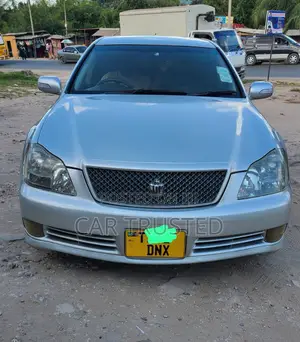 Toyota Crown 2004 Silver