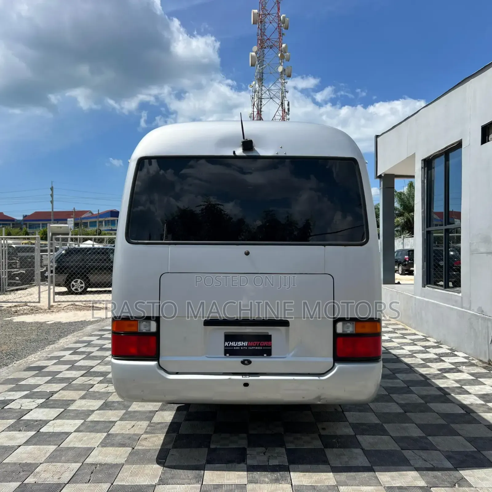 Toyota Coaster 2002 Silver