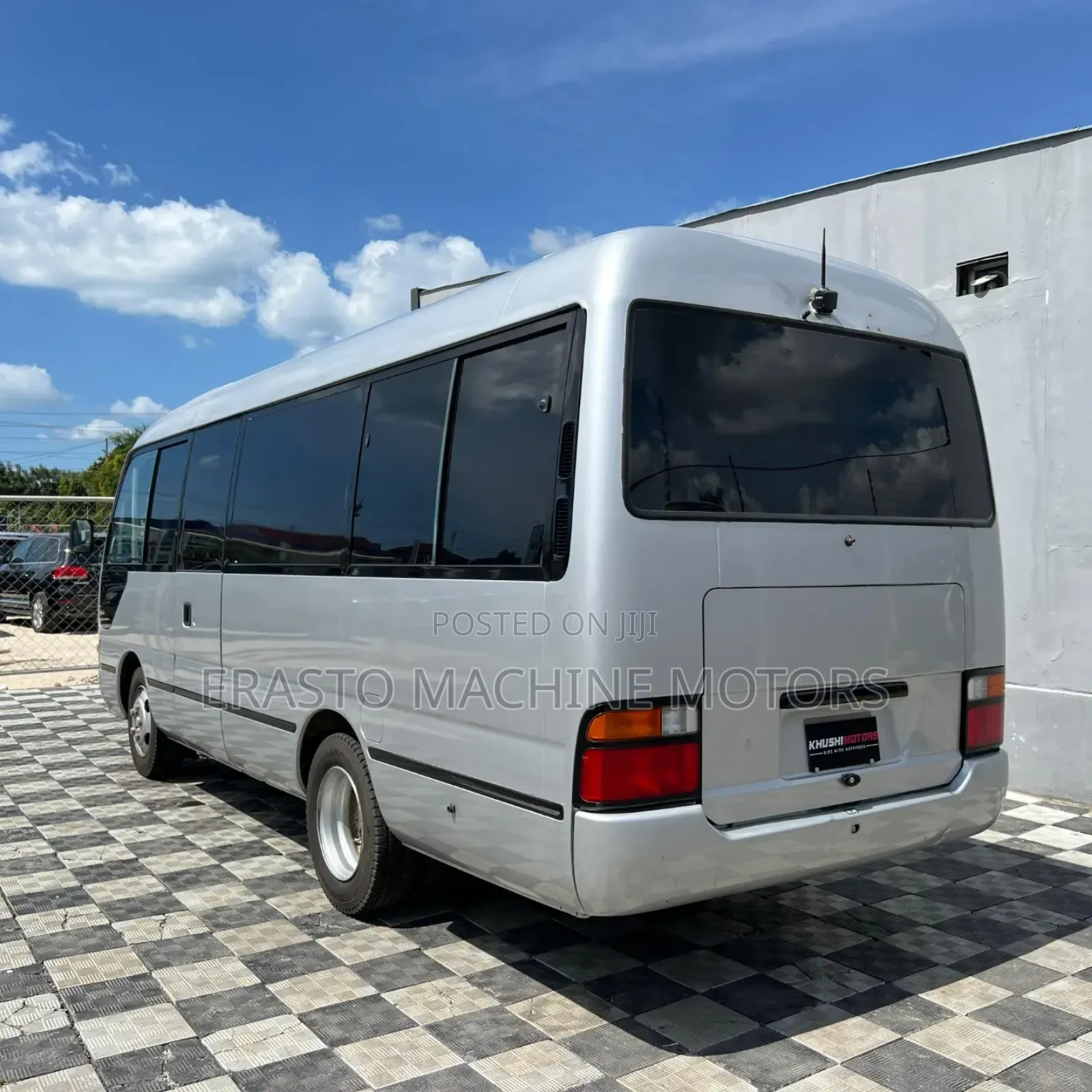 Toyota Coaster 2002 Silver