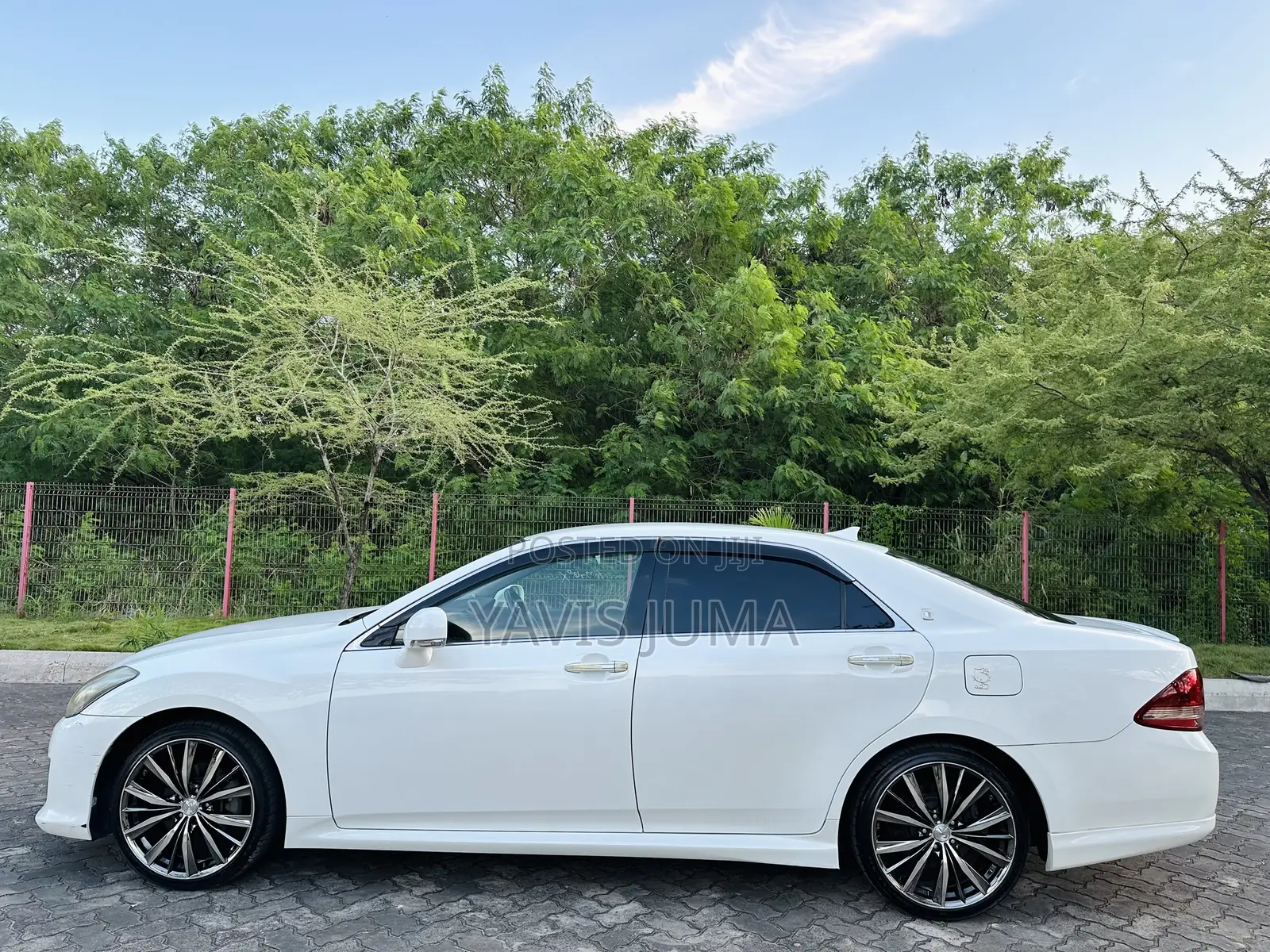 Toyota Crown 2008 White