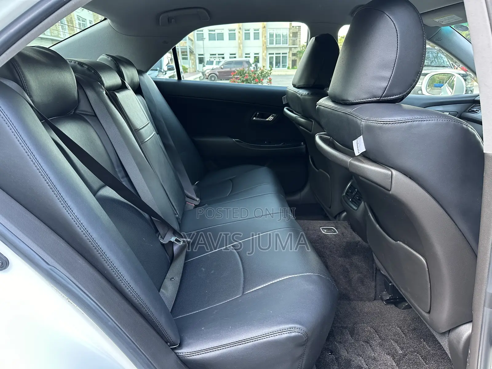 Toyota Crown 2009 White
