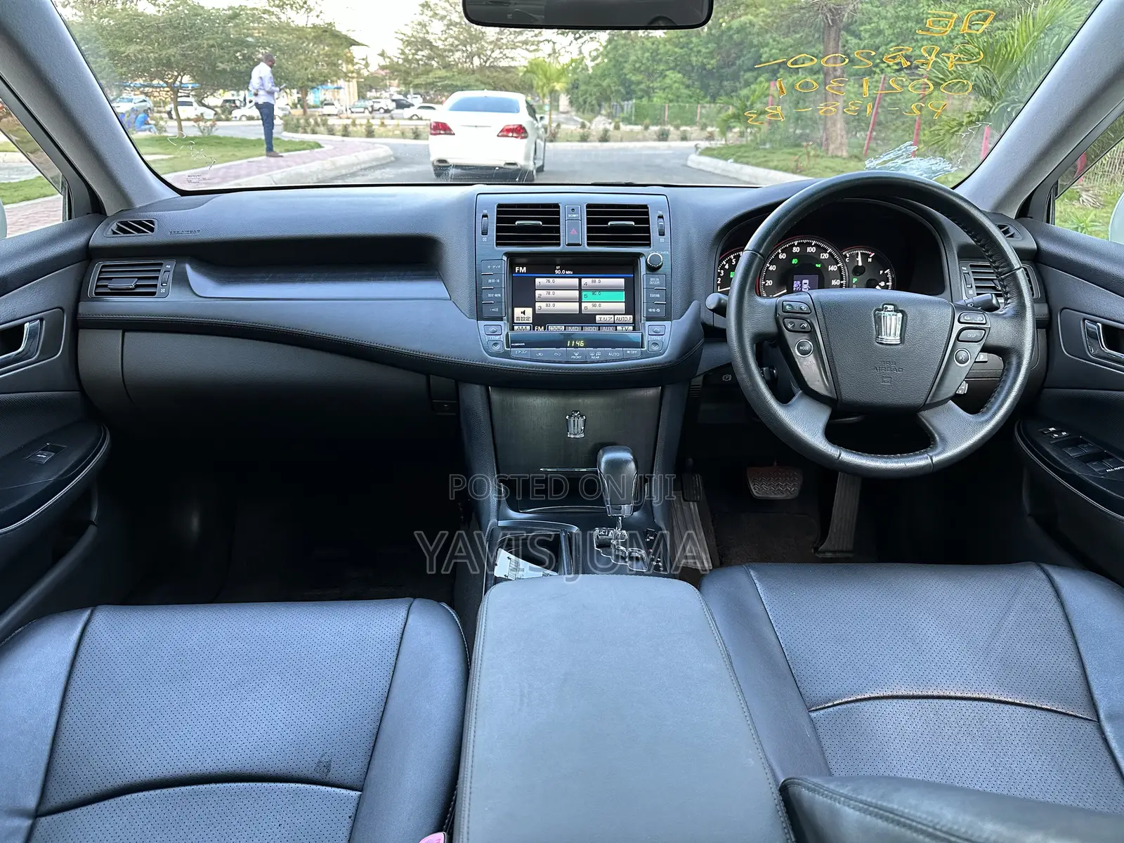 Toyota Crown 2009 White