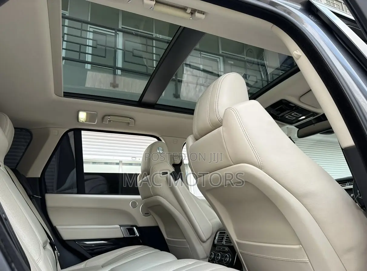 Land Rover Range Rover Vogue 2015 Gray