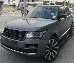 Land Rover Range Rover Vogue 2015 Gray