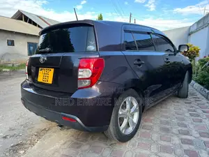 Toyota IST 2010 Purple