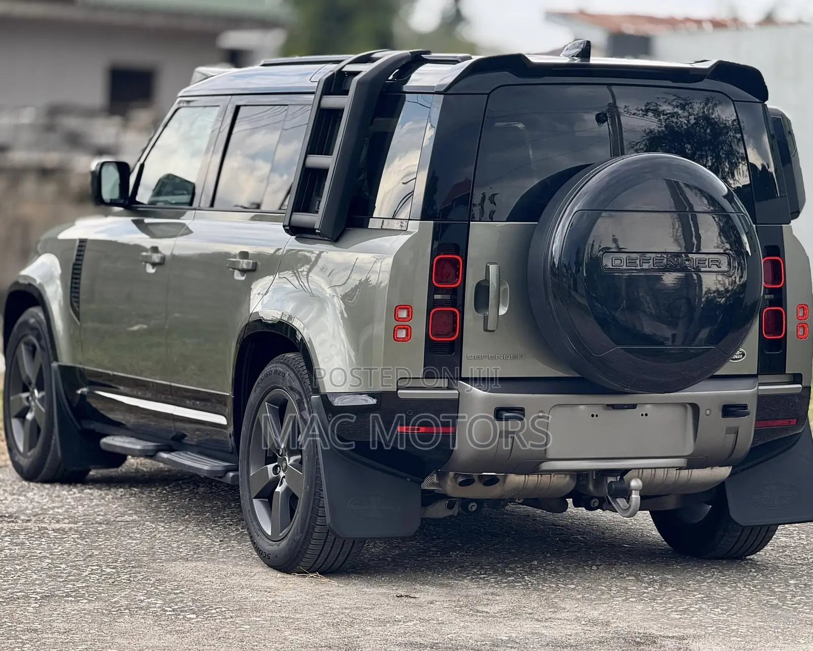 Land Rover Defender 2023 Green