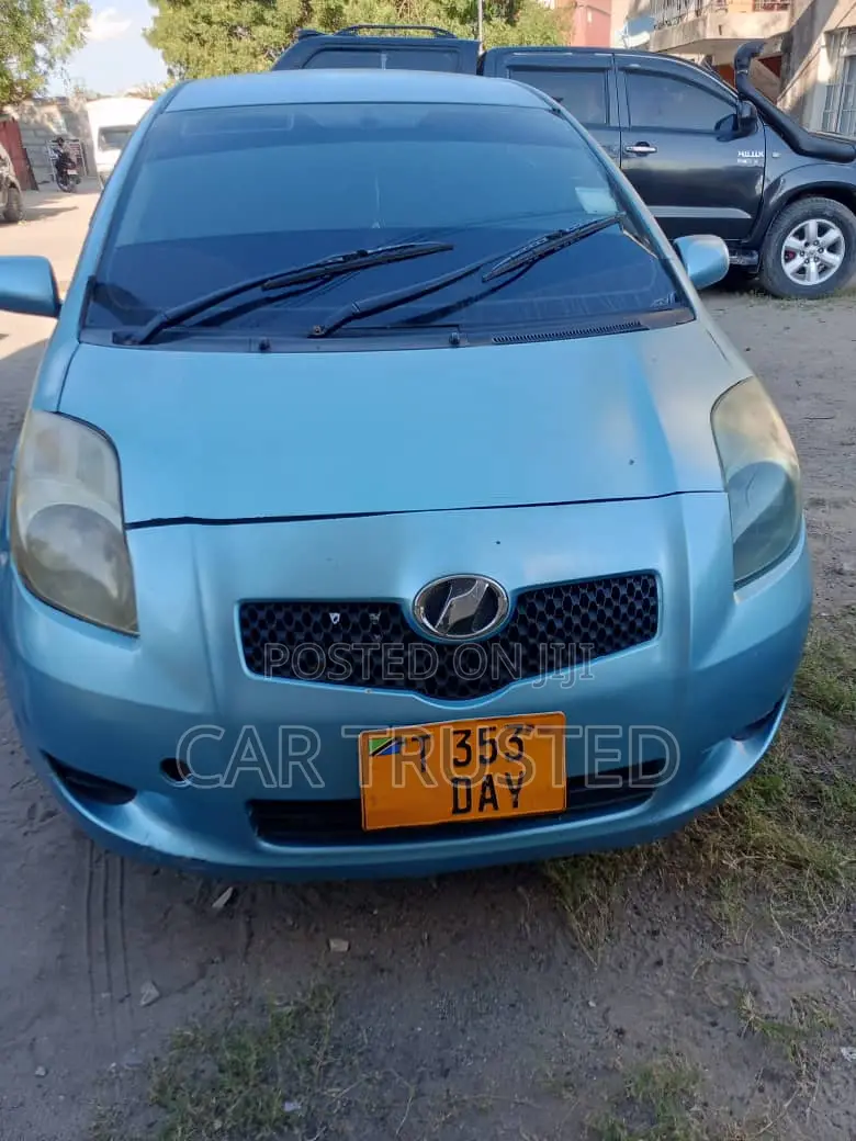 Toyota Vitz 1.0 FWD 5dr 2005 Blue