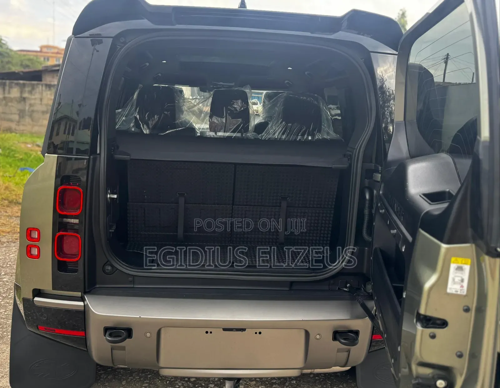 New Land Rover Defender 2023 Green