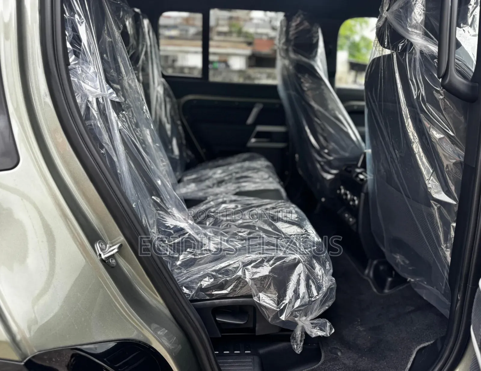 New Land Rover Defender 2023 Green