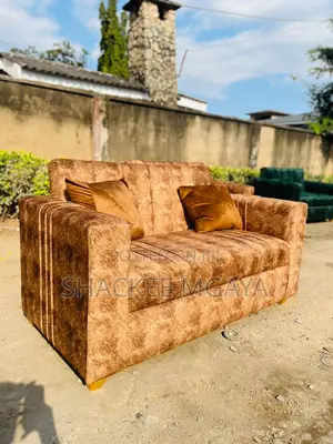Sofa Za Watu Wawili