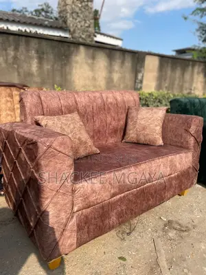 Sofa Za Watu Wawili