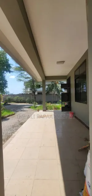 4bdrm Apartment in Dalalipapaatzseven, Mbweni for rent