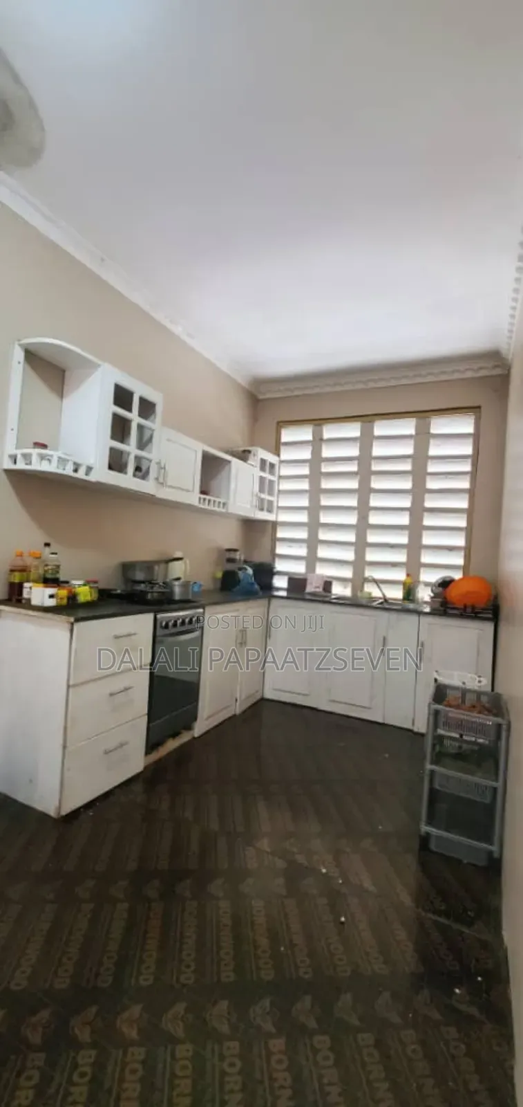 4bdrm Apartment in Dalalipapaatzseven, Mbweni for rent