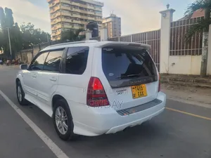 Subaru Forester 2002 White