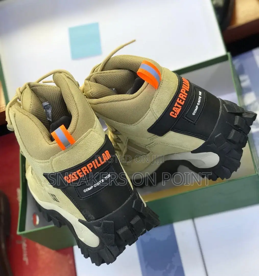 New Caterpillar Safety Boots