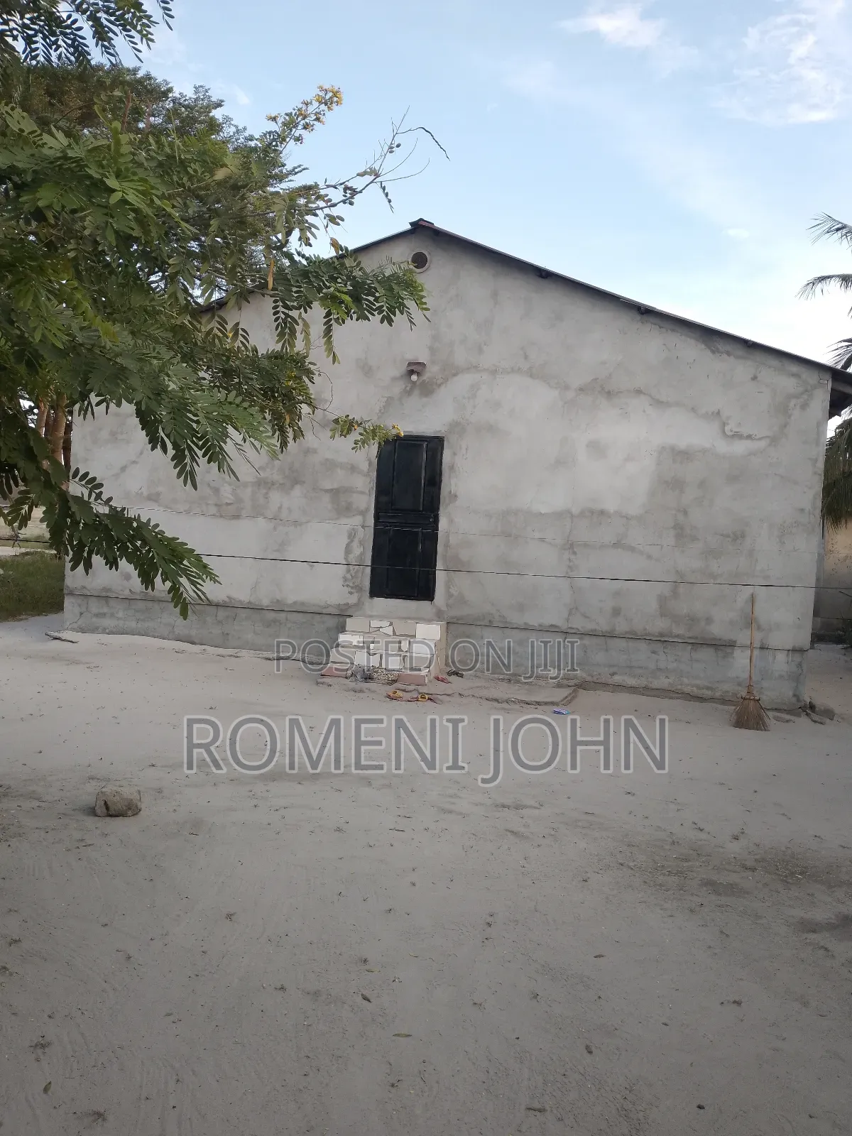 5bdrm House in Tanzania Daresalaam, Ilala for sale