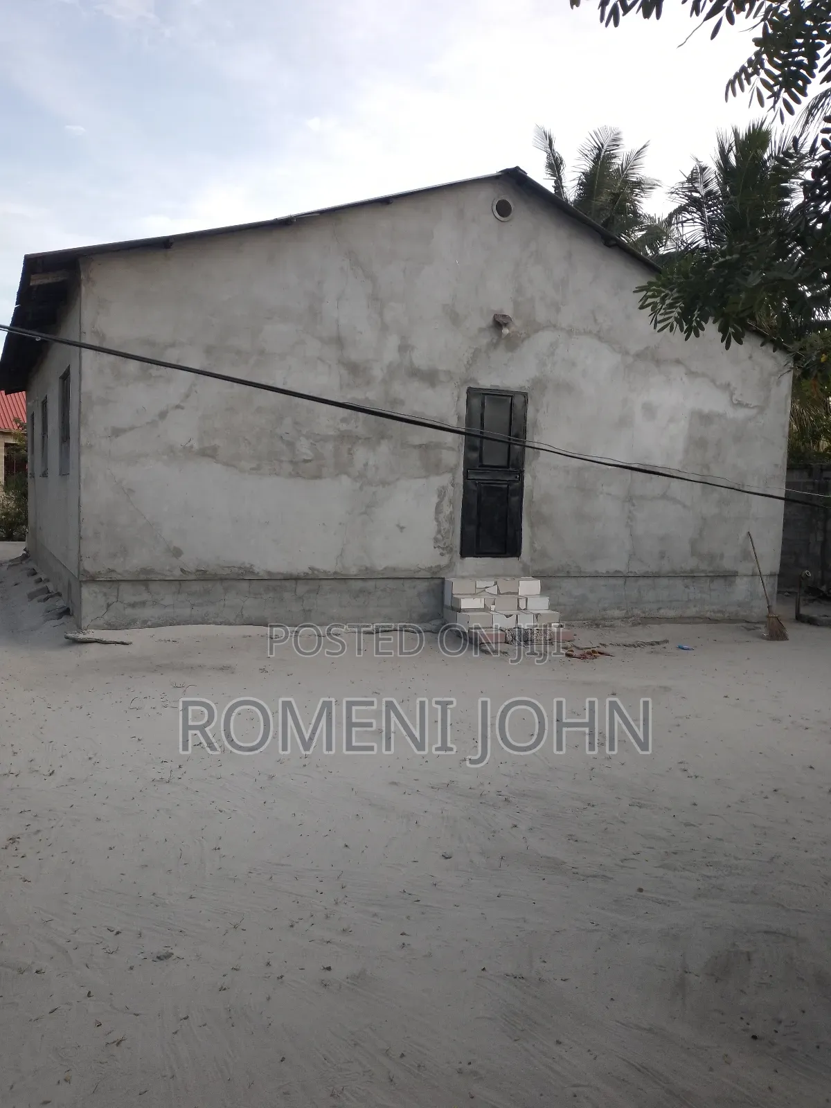 5bdrm House in Tanzania Daresalaam, Ilala for sale