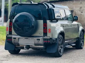 Land Rover Defender 2023 Gray