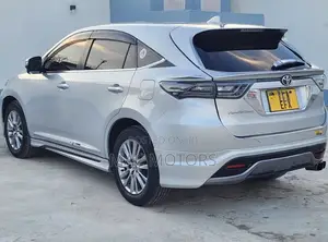 Toyota Harrier 2.4 2013 Silver
