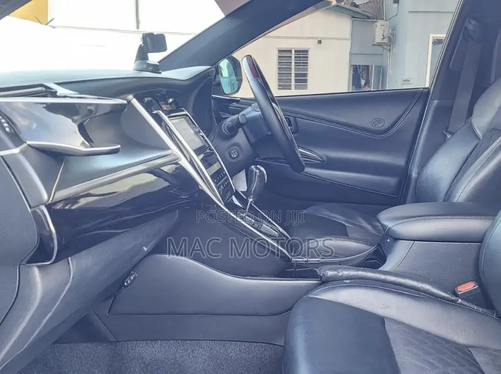 Toyota Harrier 2.4 2013 Silver