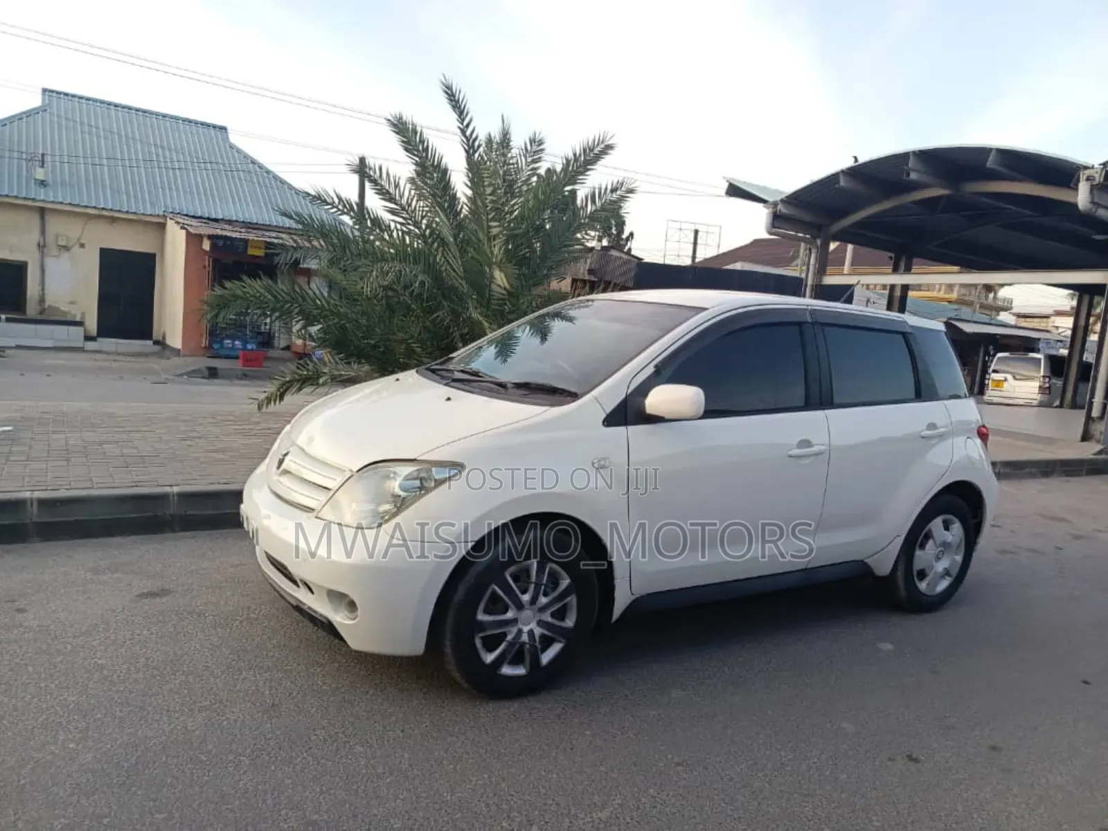 Toyota IST 2003 Off white