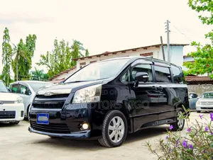 Toyota Noah 2007 Black