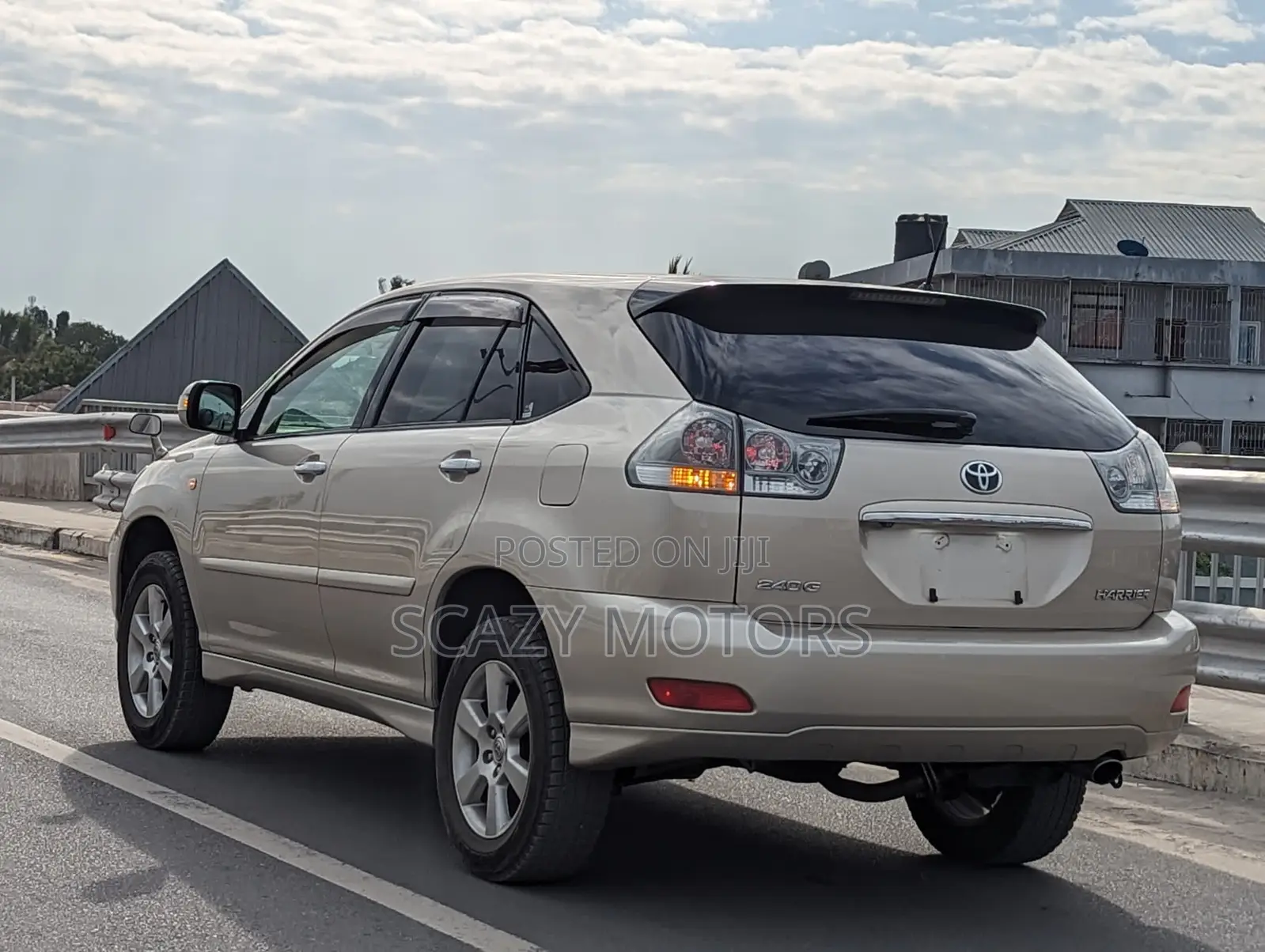 Toyota Harrier 2008 Gold