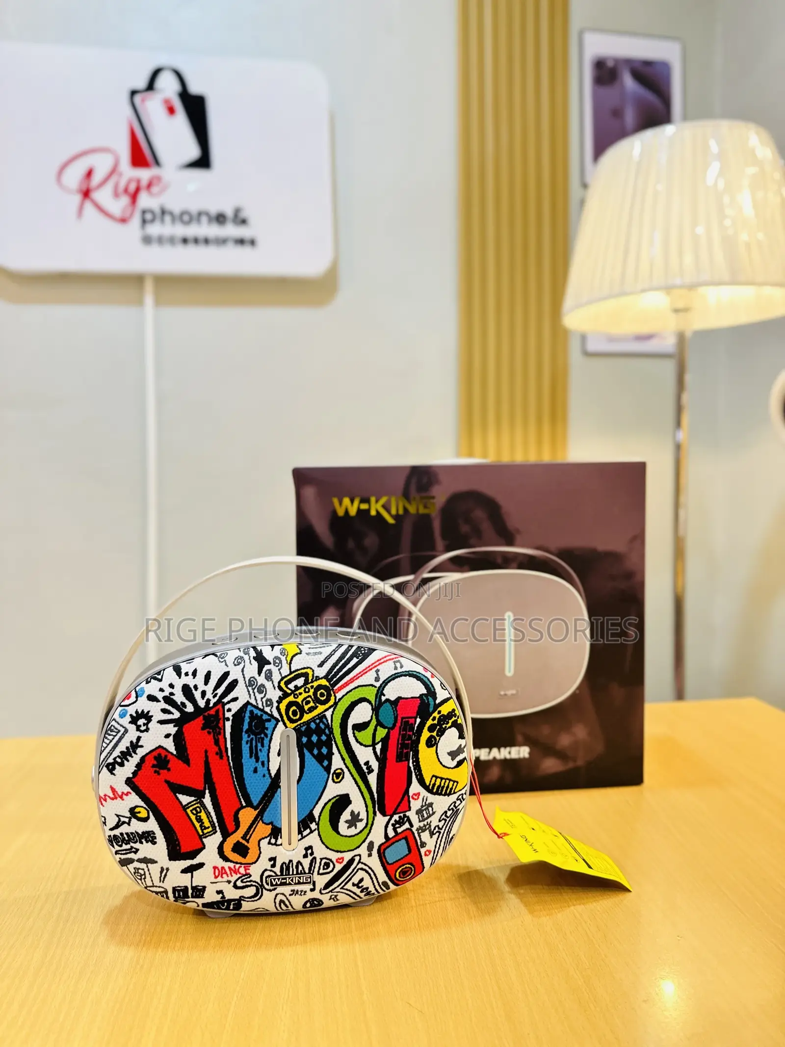 T8 Wireless Speakers W King