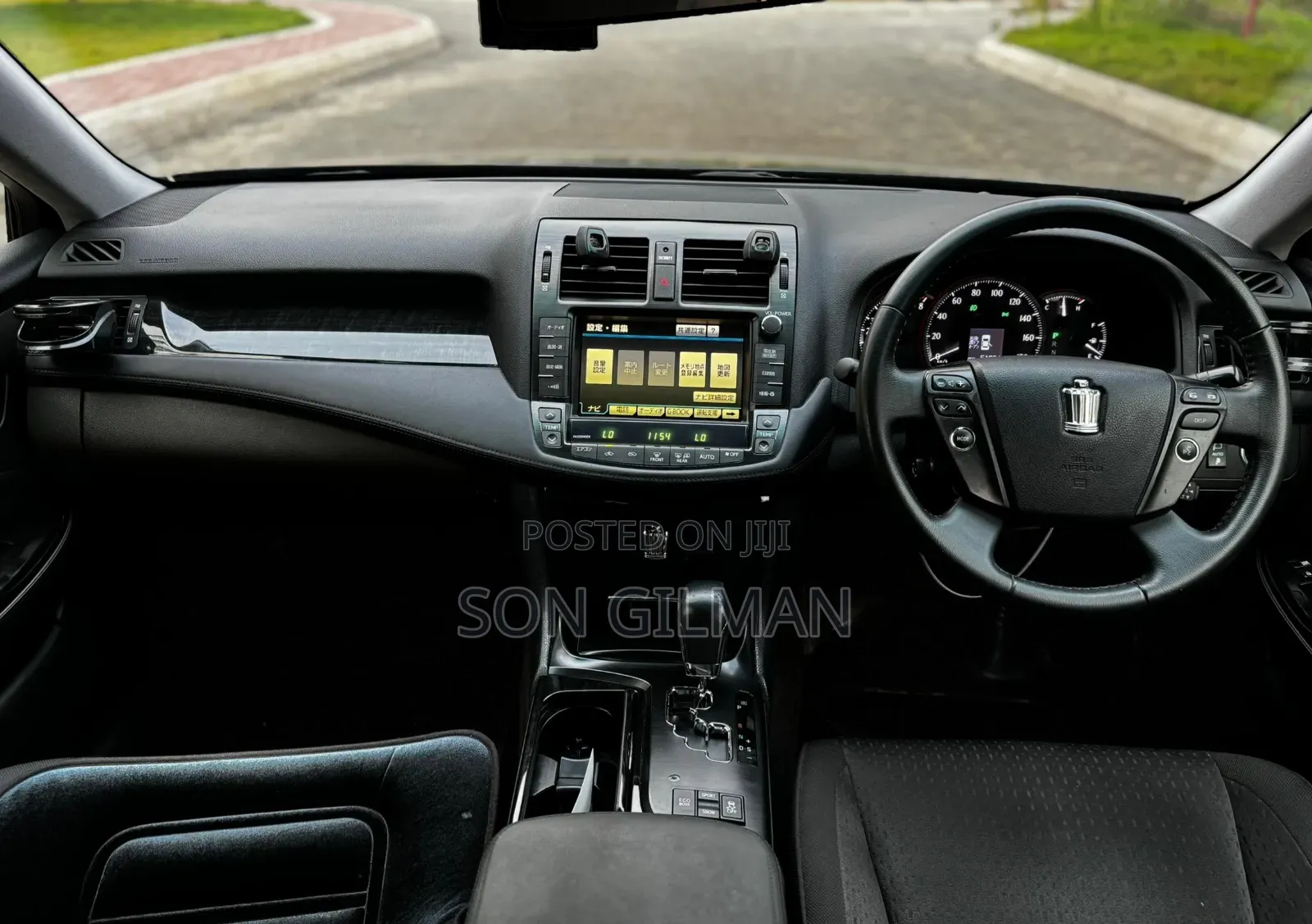 Toyota Crown 2010 Black