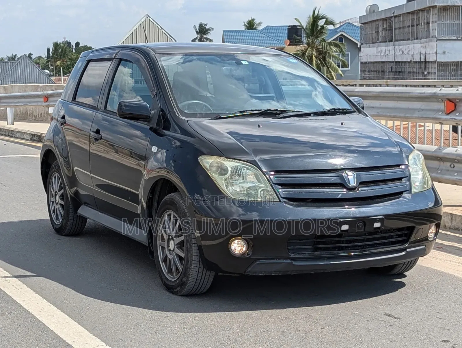 Toyota IST 2004 Matt Black