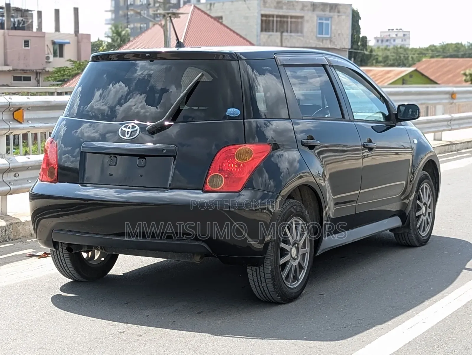 Toyota IST 2004 Matt Black