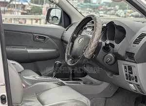Toyota Hilux 2008 Silver