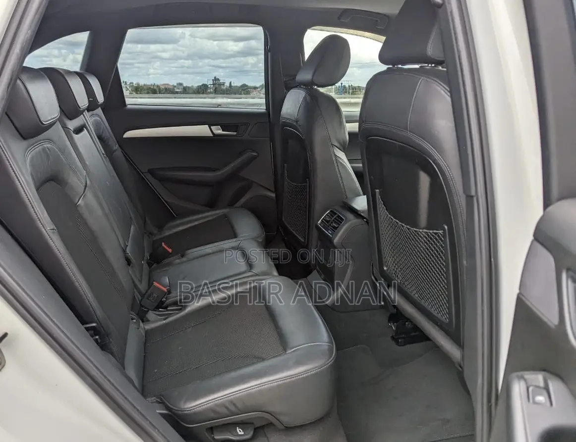 Audi Q5 2.0T Premium Quattro 2012 White
