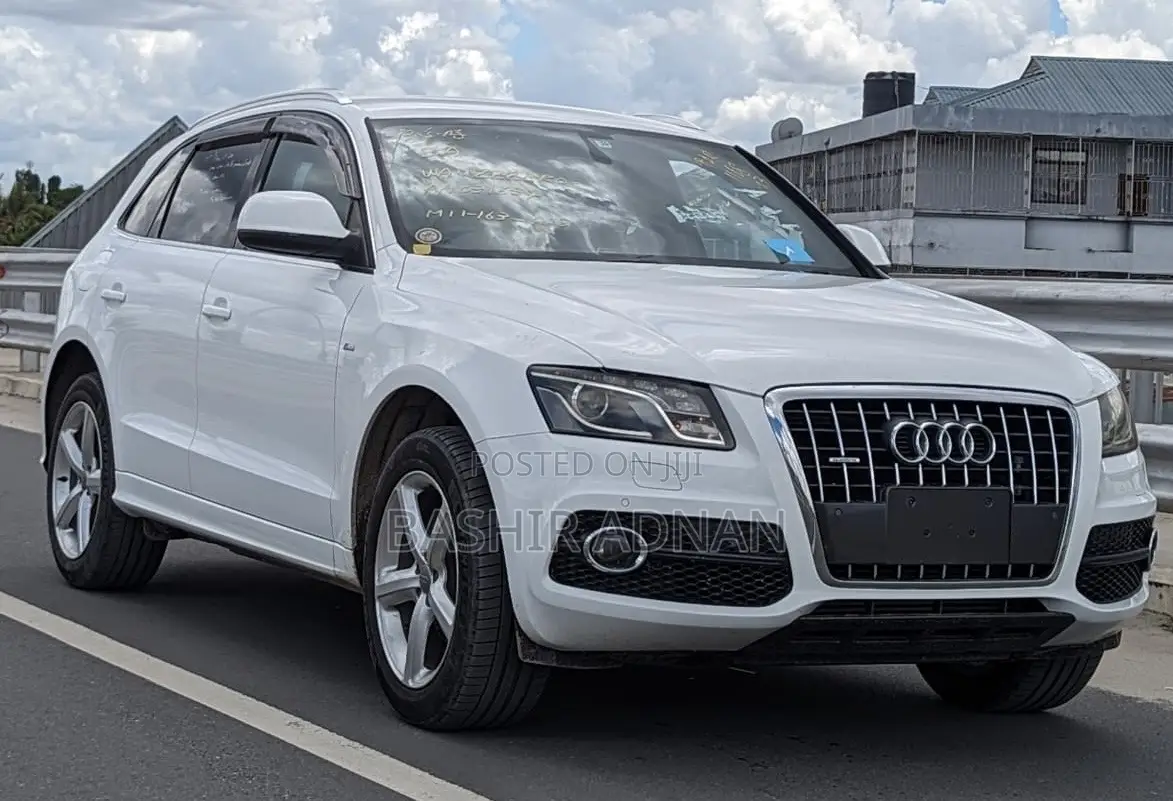 Audi Q5 2.0T Premium Quattro 2012 White