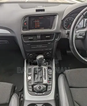 Audi Q5 2.0T Premium Quattro 2012 White