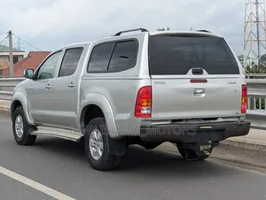 Toyota Hilux 2008 Silver