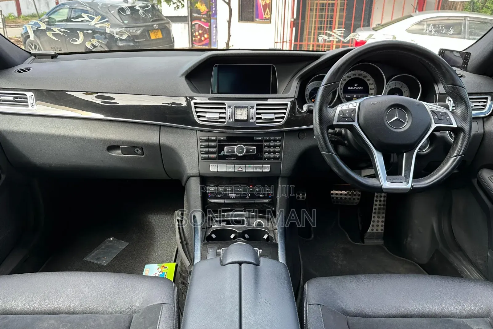 Mercedes-Benz E250 SV Premium 2014 Pearl